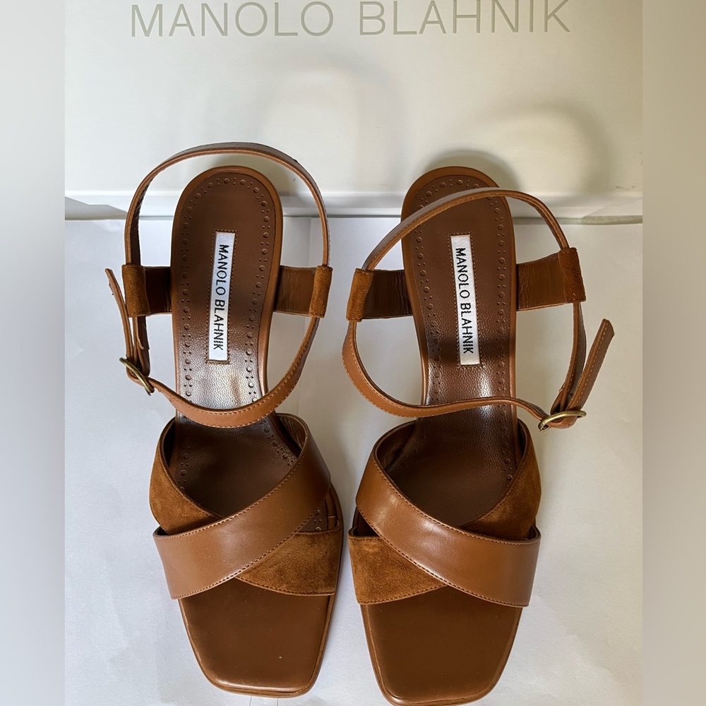 Manolo Blahnik Tan Leather Sandals With Heel NEW NOT USED - Picture 2 of 10